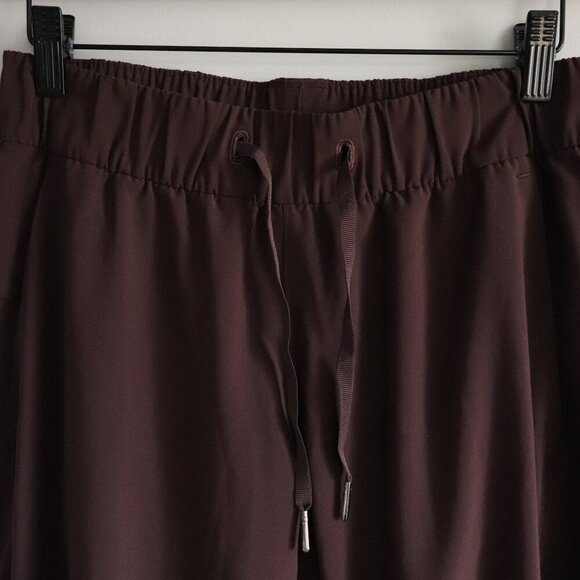 Lululemon Women's Sz 4 Plum Keep Moving Relaxed Fit Stretch Activewear Pant - Picture 4 of 11